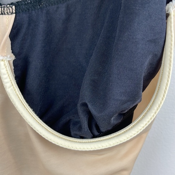 Swimsuit women’s one pc Carol Wior black size 14 - Picture 8 of 9